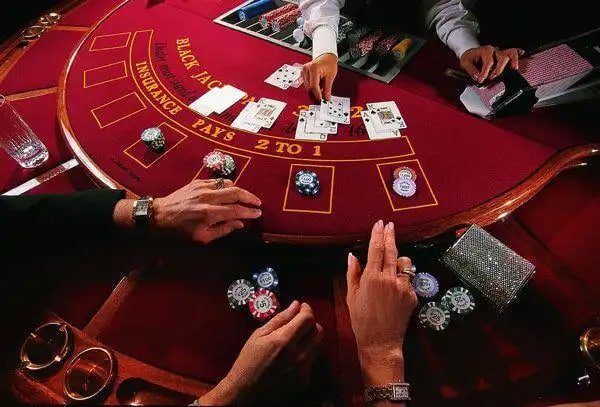 Mobile view of Caribbean Stud Poker gameplay